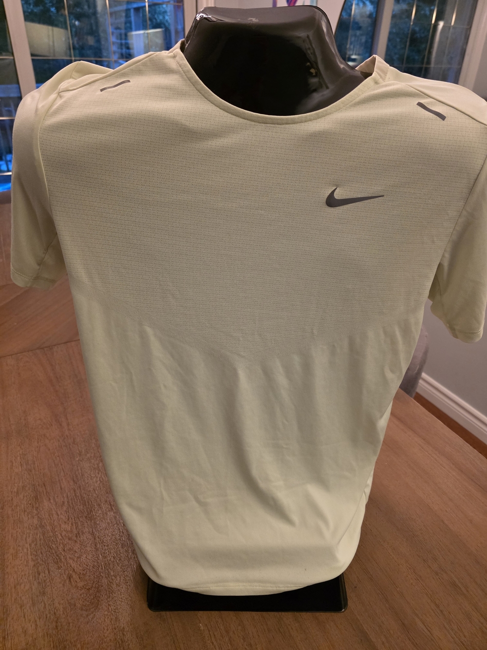 Nike Men’s Pale Lime Dri-FIT Short Sleeve Performance Tee - Mens M